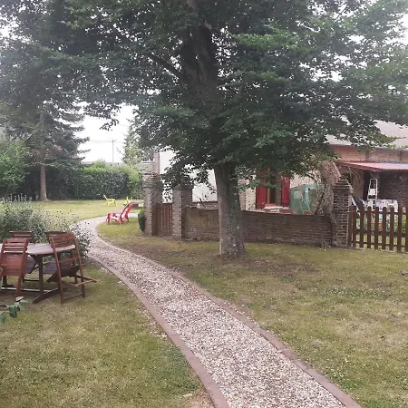 Gasthof La Grenouillere Portes (Eure)