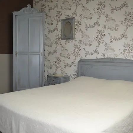 La Grenouillere Guest house